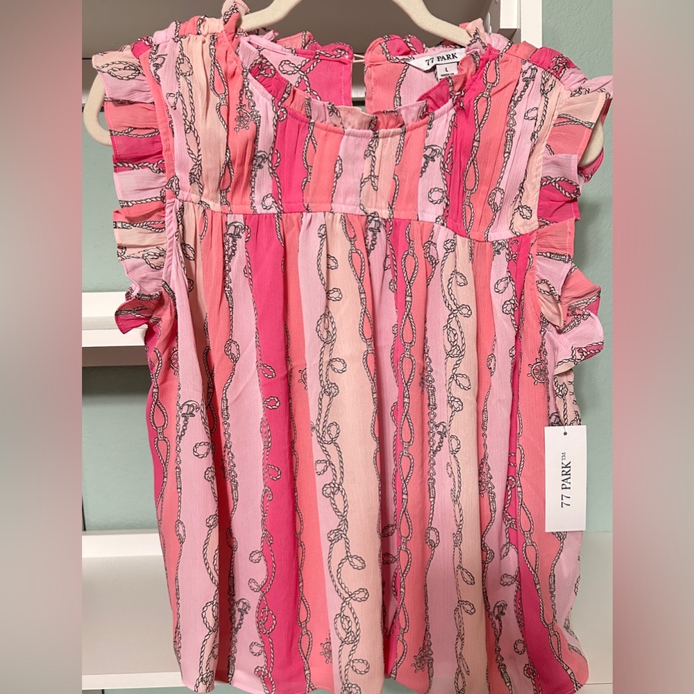 NWT SZ L 77 Park Pink and Coral Patterned Ruffle Blouse